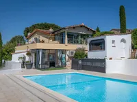Недвижимость Villa Croix des Gardes: 2