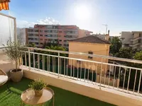 Недвижимость Villa Petit Juas: 1