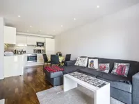 Недвижимость 4 Holman Road: 8