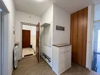 Недвижимость Трёхкомнатная квартира в центре: 17