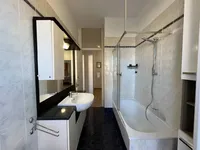 Недвижимость Трёхкомнатная квартира в центре: 22