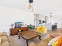 Недвижимость Apartment 5 rooms: 2