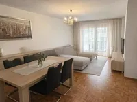 Недвижимость Apartment 4 rooms: 1