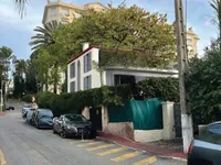 Недвижимость House Croix des Gardes: 1