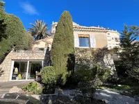Недвижимость House Croix des Gardes: 8
