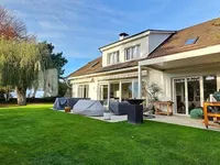 Недвижимость Single house 7 rooms: 1