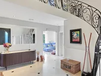 Недвижимость Single house 7 rooms: 2
