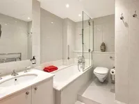 Недвижимость Sloane Court West: 1