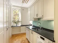 Недвижимость Sloane Court West: 3
