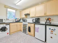 Недвижимость Langdale Close, Oval: 1
