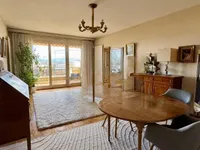 Недвижимость Apartment 5 rooms: 3