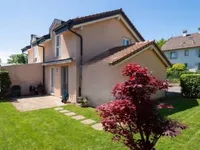 Недвижимость Single house 4 rooms: 1