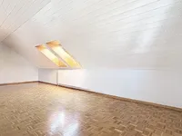 Недвижимость Apartment 5 rooms: 6