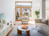 Недвижимость Apartment 5.5 rooms: 2