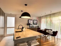 Недвижимость Apartment 5 rooms: 2