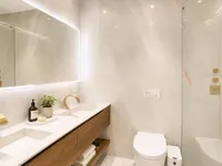 Недвижимость Apartment 5 rooms: 8