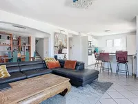 Недвижимость Single house 5 rooms: 4