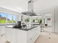 Недвижимость Single house 7 rooms: 8