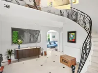 Недвижимость Single house 7 rooms: 9