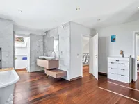 Недвижимость Single house 7 rooms: 10