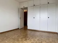Недвижимость Apartment 3 rooms: 4