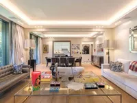 Недвижимость Attic flat 6 rooms: 1