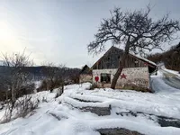 Недвижимость Дом, Перница: 2