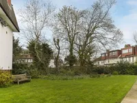 Недвижимость Sherwood Hall, East End Road: 11