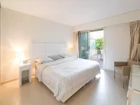 Недвижимость Estate Croix des Gardes: 9