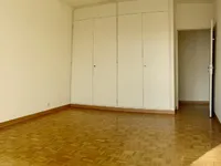 Недвижимость Apartment 4 rooms: 9