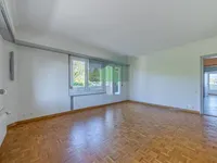 Недвижимость Apartment 5 rooms: 4