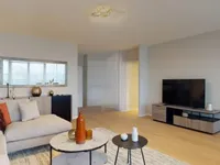 Недвижимость Apartment 5 rooms: 3