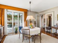 Недвижимость Bifamiliar house 7 rooms: 7