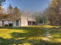 Недвижимость Single house: 1
