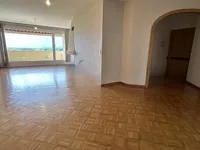 Недвижимость Apartment 5 rooms: 3