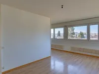 Недвижимость Apartment 3 rooms: 2