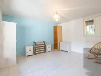 Недвижимость Bifamiliar house 6 rooms: 3