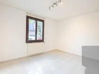Недвижимость Bifamiliar house 6 rooms: 4