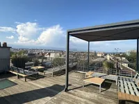 Недвижимость Apartment 8 rooms: 4