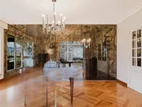 Недвижимость Apartment 8 rooms: 4
