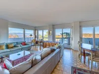 Недвижимость Apartment 5 rooms: 2