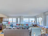 Недвижимость Apartment 5 rooms: 4