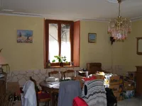 Недвижимость Bifamiliar house 6 rooms: 3