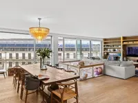 Недвижимость Apartment 5 rooms: 1