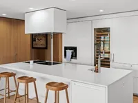 Недвижимость Apartment 5 rooms: 5