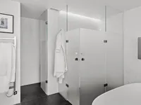 Недвижимость Apartment 5 rooms: 9