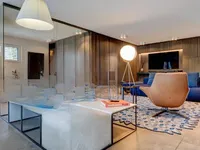 Недвижимость Apartment 9 rooms: 2