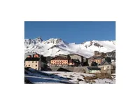 Недвижимость Investment with helmet: 6