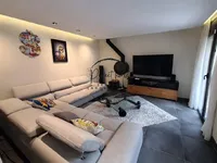 Недвижимость Exclusive ground floor with private garden in La Cortinada: 2