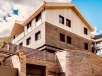 Недвижимость Exclusive high-end duplex with garden and private box: 1